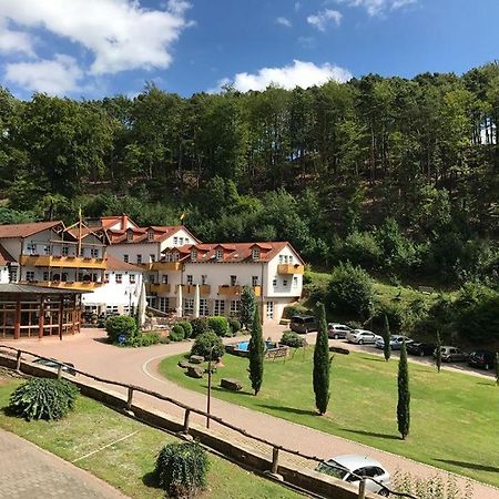 Schlosshotel Ландщул Екстериор снимка