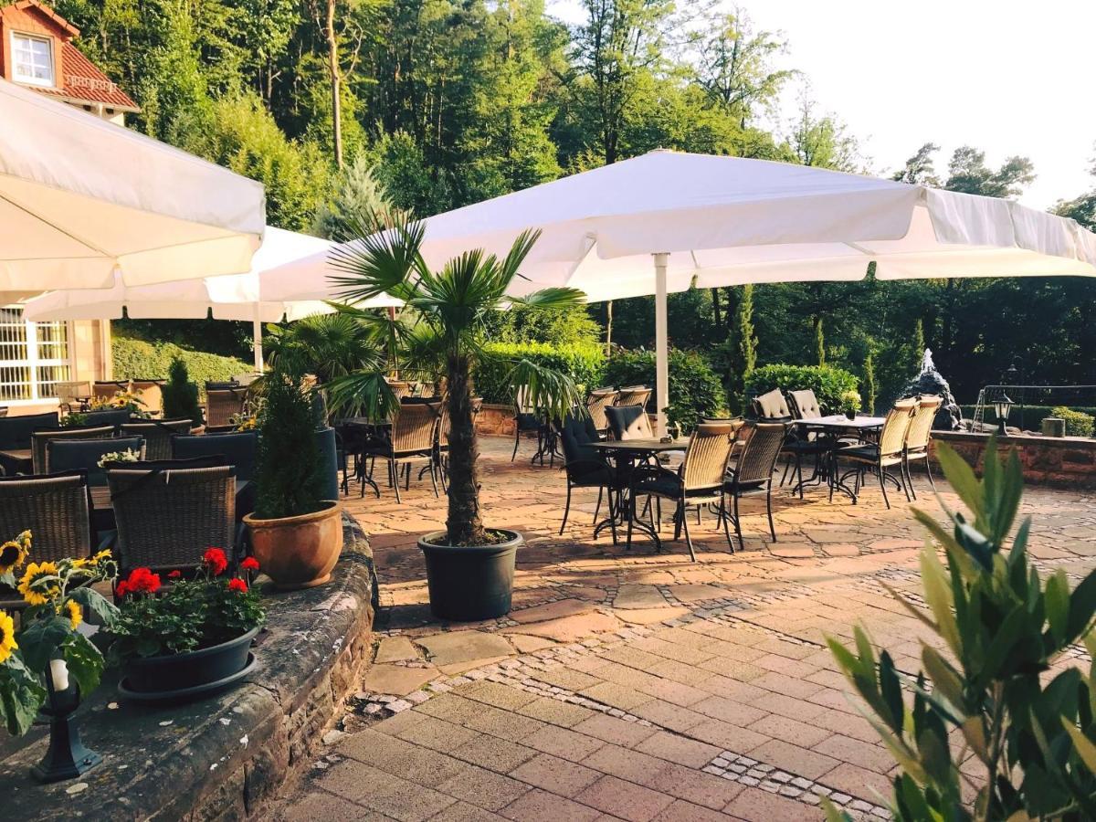 Schlosshotel Ландщул Екстериор снимка
